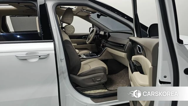Kia Carnival 4th generation id 4542309 из Кореи 18
