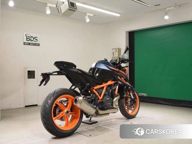 Проданный KTM 1290 SUPER DUKE R 2023 из Японии, фото 2