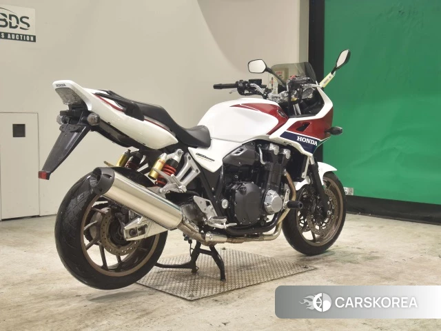 Проданный Honda CB1300SF BOLDOR 2015 из Японии