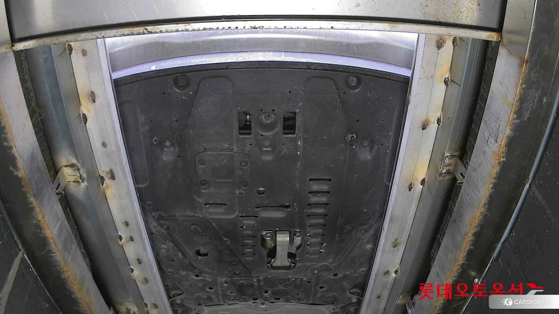 Kia Carnival id 3888384 из Кореи 18