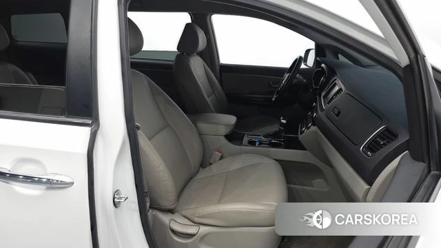 Kia The New Carnival id 4651882 из Кореи 18