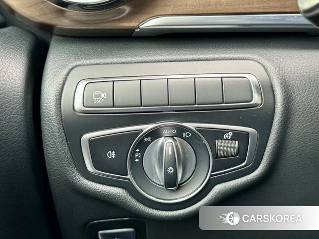 Mercedes-Benz V-class id 4387339 из Китая 18