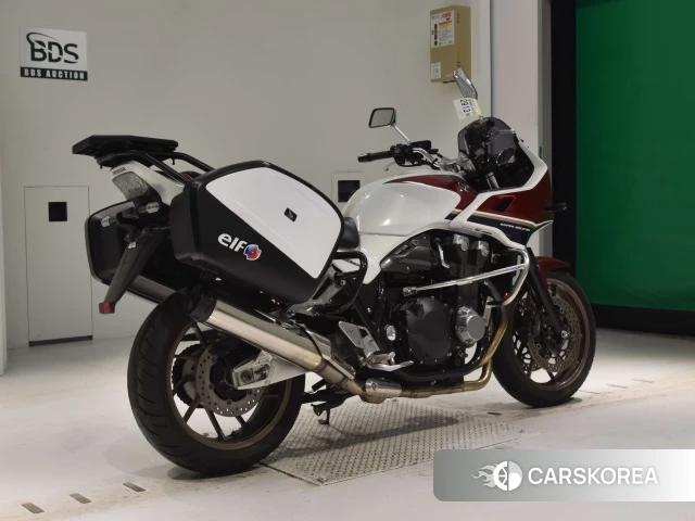 Проданный Honda CB1300SF BOLDOR 2018 из Японии, фото 2