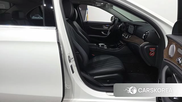 Mercedes-Benz E-Class W213 id 4536338 из Кореи 18