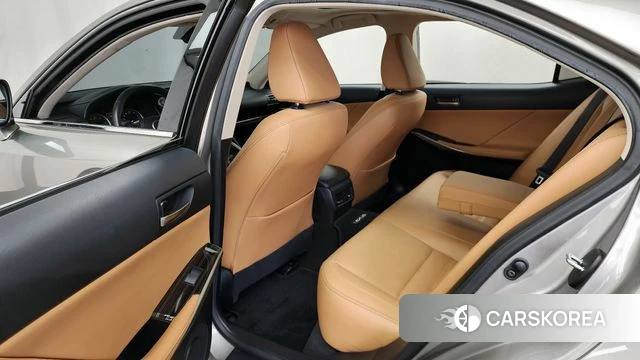 Lexus New IS300 id 4371692 из Кореи 18