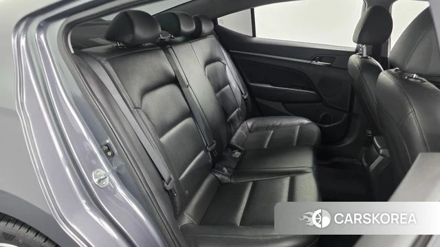 Hyundai Avante AD id 4310952 из Кореи 18