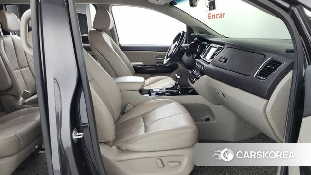 Kia The New Carnival id 4907671 из Кореи 18