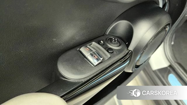 Mini Cooper S id 4316133 из Кореи 18