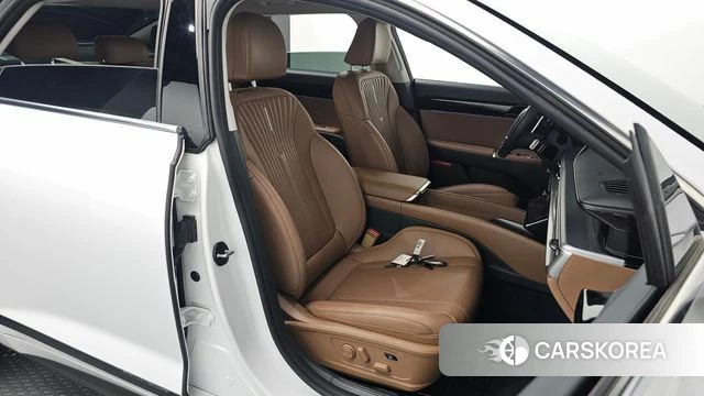 Hyundai Grandeur Hybrid (GN7) id 4408419 из Кореи 18