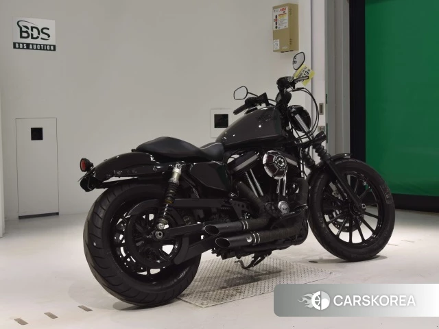 Проданный Harley-Davidson Sportster XL883N 2010 из Японии, фото 2