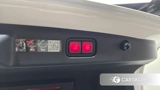 Mercedes-Benz E-Class W214 id 4229693 из Кореи 18