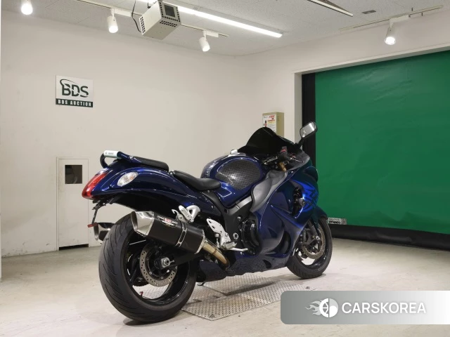 Проданный Suzuki GSX1300R HAYABUSA 2011 из Японии, фото 2