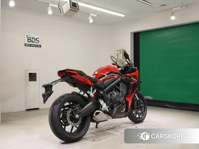 Проданный Honda CBR650R 2023 из Японии, фото 2