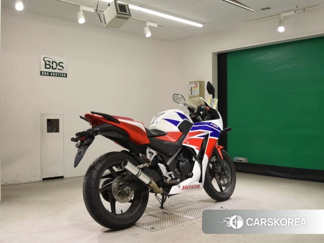 Проданный Honda CBR250R ABS 2015 из Японии, фото 2