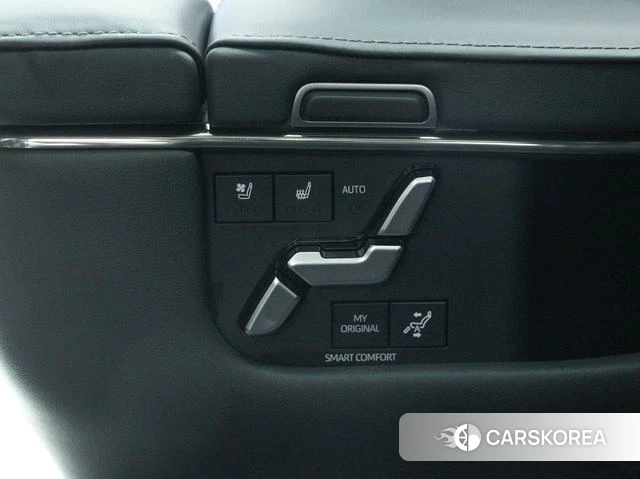 Toyota Elfa id 4329062 из Китая 18