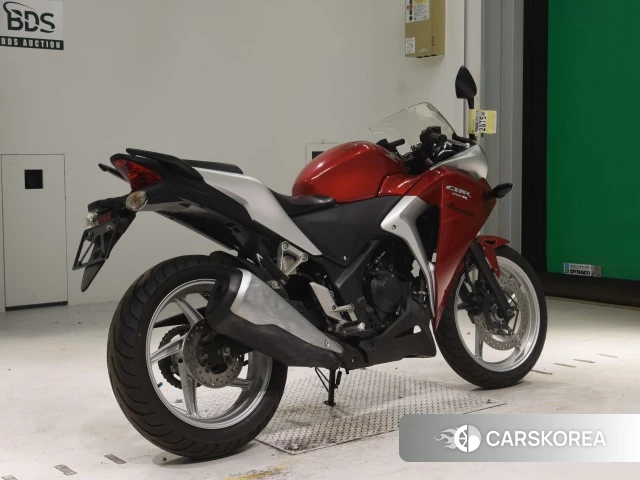 Проданный Honda CBR250R 2011 из Японии, фото 2