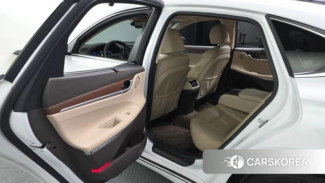 Hyundai Grandeur IG Hybrid id 4203798 из Кореи 18