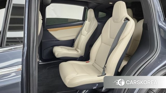 Tesla Model X id 4495886 из Кореи 18