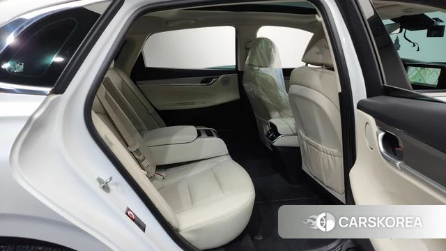 Hyundai The New Grandeur IG id 4187181 из Кореи 18