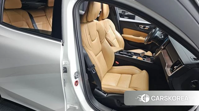 Volvo S60 3rd generation id 4632277 из Кореи 18
