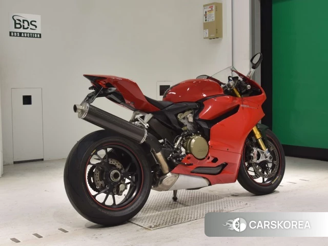 Проданный Ducati 1199 PANIGALE S 2013 из Японии, фото 2