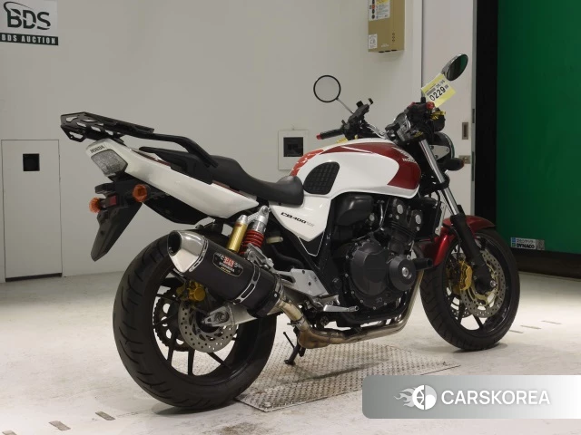 Проданный Honda CB400SF 2015 из Японии, фото 2