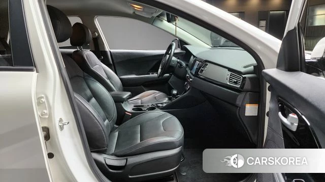 Kia Niro id 4411415 из Кореи 18