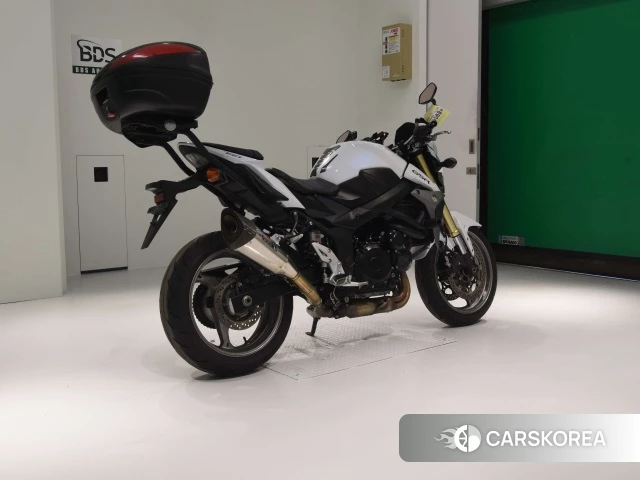 Проданный Suzuki GSR750 ABS id 4175877 из Японии, фото 2