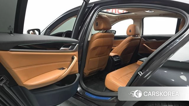 BMW 5 Series (G30) id 4519907 из Кореи 18
