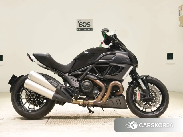 Ducati DIAVEL id 3945719 из Японии 18