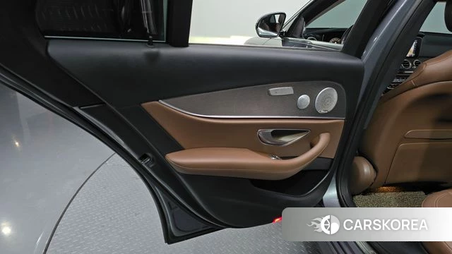 Mercedes-Benz E-Class W213 id 4727499 из Кореи 18