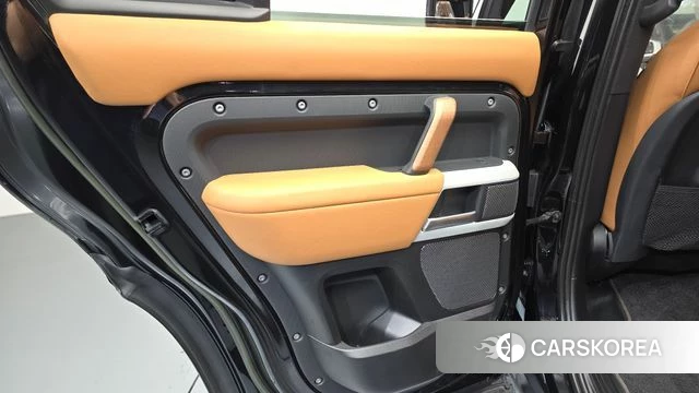 Land Rover Defender (L663) id 4541297 из Кореи 18