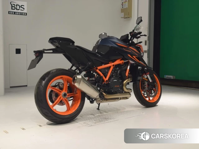 Проданный KTM 1290 SUPER DUKE R 2023 из Японии, фото 2