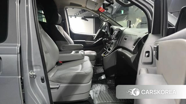 Hyundai The New Grand Starex id 4923268 из Кореи 18
