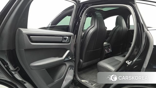Porsche Cayenne (PO536) id 4640879 из Кореи 18