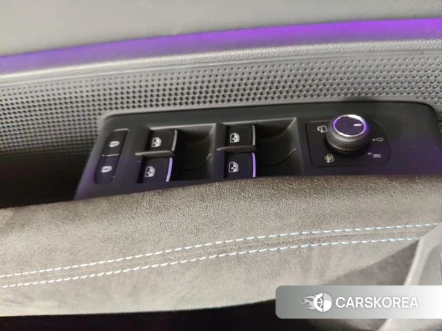 Volkswagen Passat id 4387638 из Китая 18