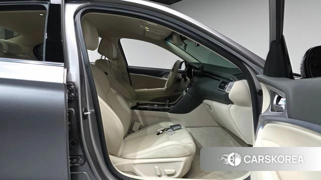 Genesis The New G70 id 4382933 из Кореи 18