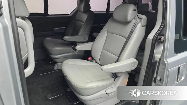 Hyundai The New Grand Starex id 4363484 из Кореи 18