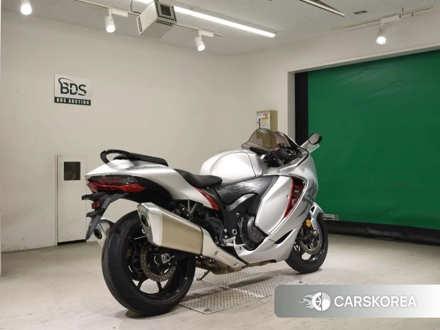Проданный Suzuki GSX1300R HAYABUSA 2021 из Японии, фото 2