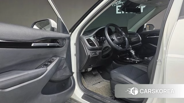 Kia Seltos id 4401904 из Кореи 18