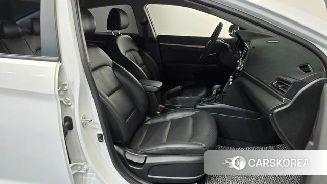 Hyundai The New Avante AD id 4403213 из Кореи 18