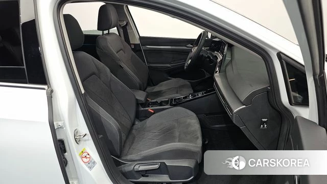 Volkswagen Golf 8th Generation id 4394688 из Кореи 18