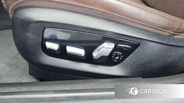 BMW 5 Series (G30) id 4417457 из Кореи 18