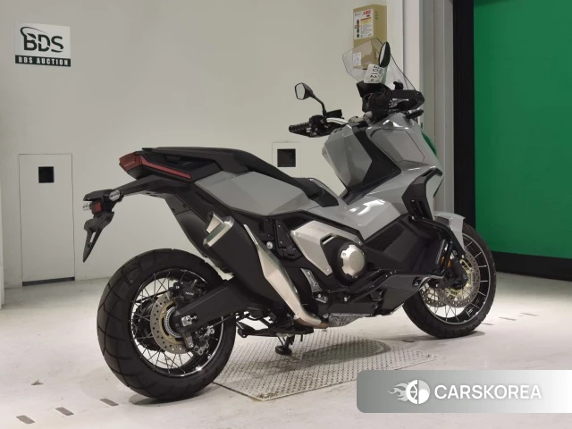 Проданный Honda X-ADV 750 2022 из Японии, фото 2
