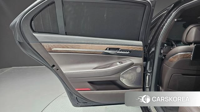 Genesis G90 id 4794666 из Кореи 18