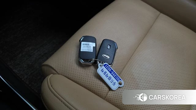 Kia K7 Premier Hybrid id 4856075 из Кореи 18