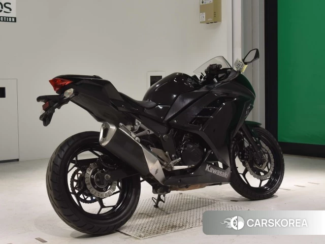 Проданный Kawasaki NINJA 250 ABS 2013 из Японии, фото 2