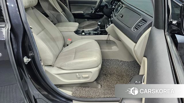 Kia The New Carnival id 4269468 из Кореи 18