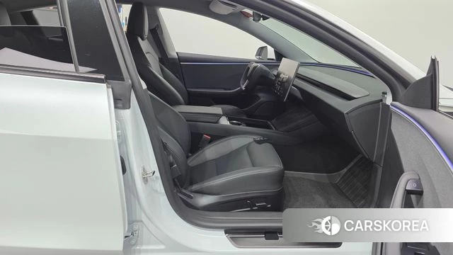 Tesla Model 3 id 4549043 из Кореи 18
