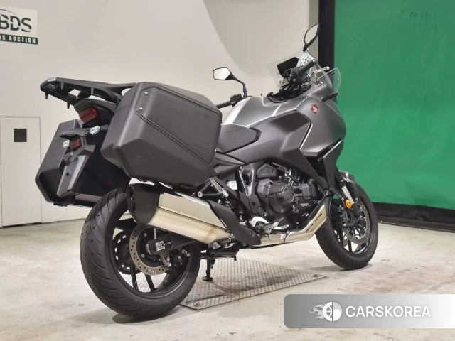 Проданный Honda NT1100 2023 из Японии